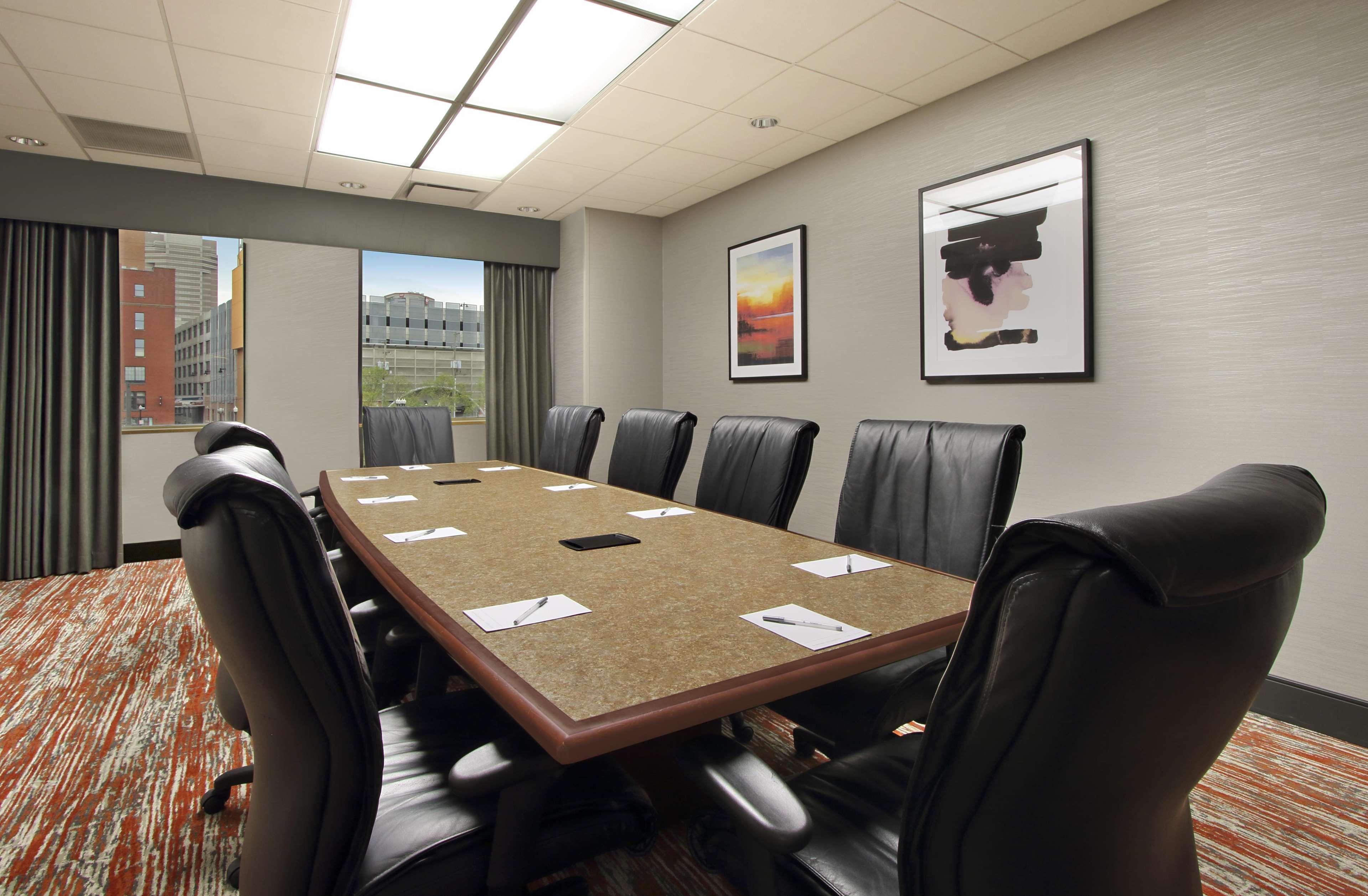 Hampton Inn & Suites Columbus-Downtown, Ohio מראה חיצוני תמונה
